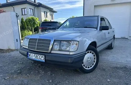 MERCEDES-BENZ W124 