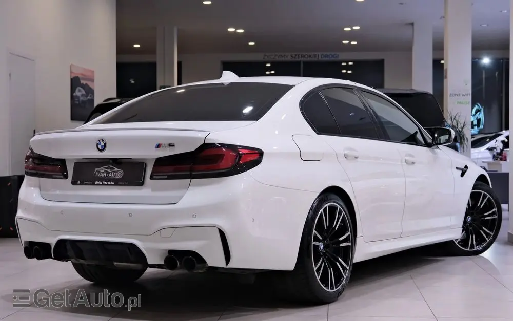 BMW M5 Standard