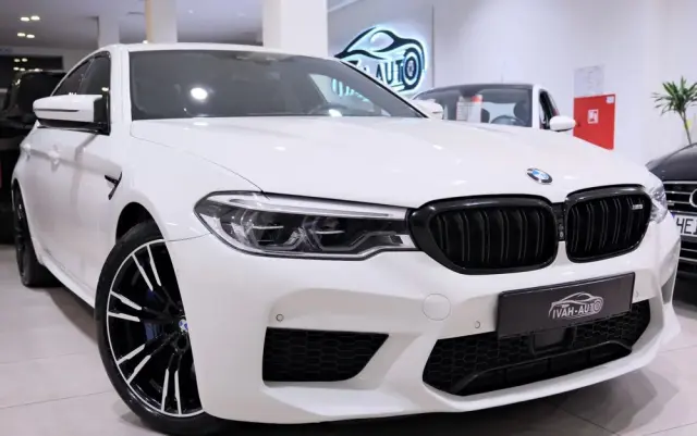 BMW M5 Standard