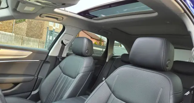 AUDI A6 Avant 55 TFSI e quattro S tronic S line