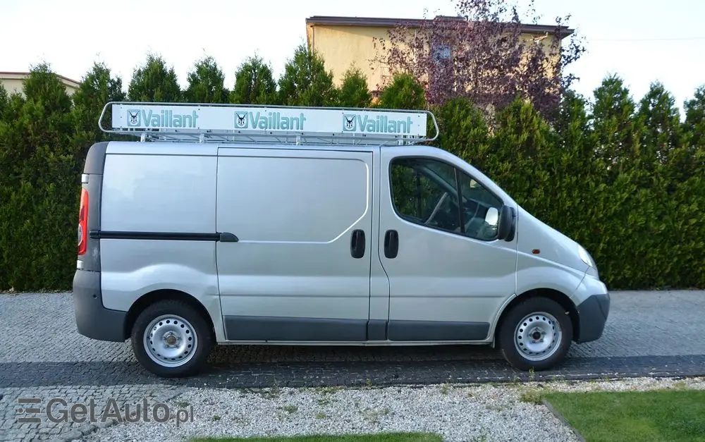 OPEL Vivaro 