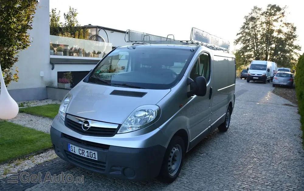 OPEL Vivaro 