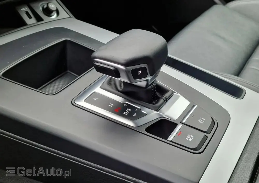 AUDI Q5 35 TDI S tronic S line