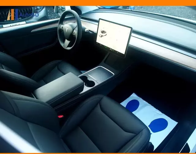 TESLA Y Long Range AWD