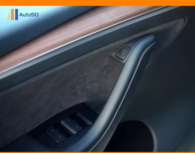 TESLA Y Long Range AWD