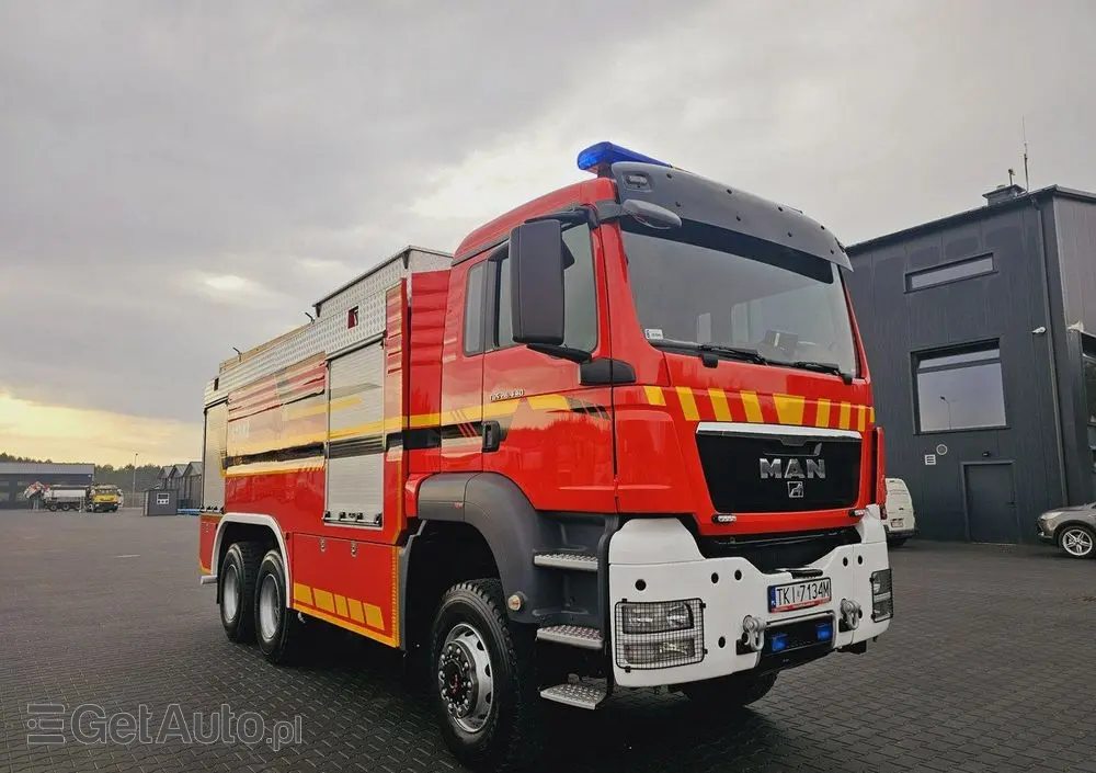MAN TGS 26.440 6x6 9500 l woda + 950 piana Stolarczyk straż pożarna 