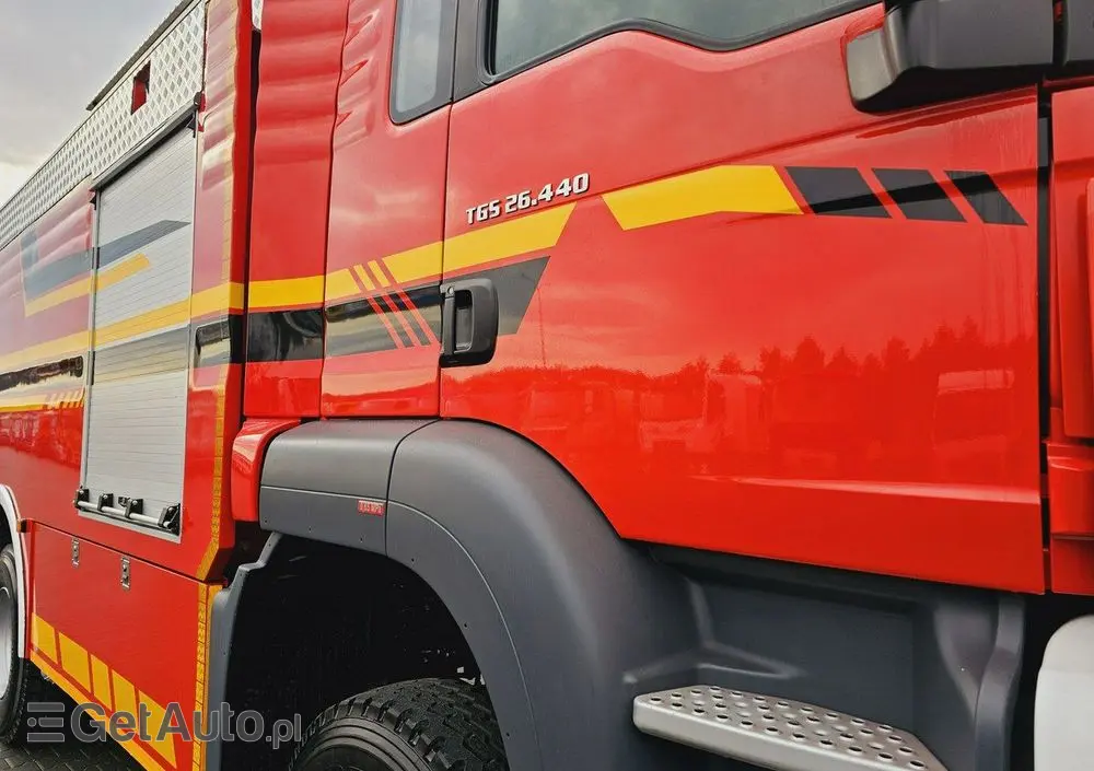 MAN TGS 26.440 6x6 9500 l woda + 950 piana Stolarczyk straż pożarna 
