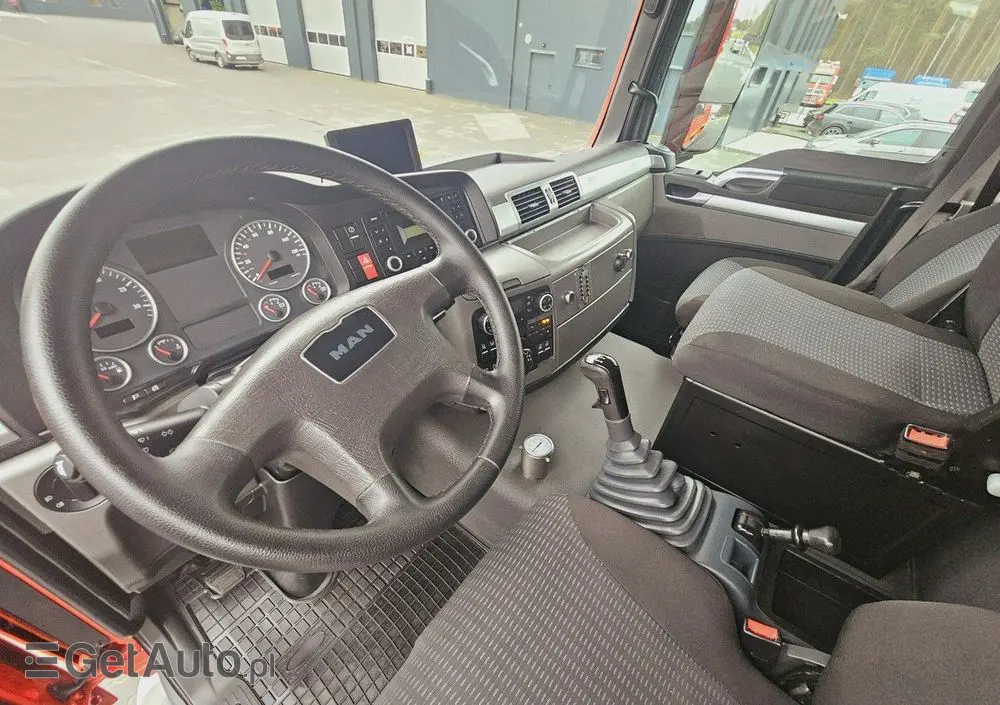 MAN TGS 26.440 6x6 9500 l woda + 950 piana Stolarczyk straż pożarna 