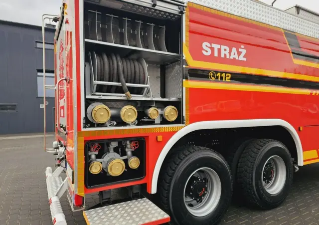 MAN TGS 26.440 6x6 9500 l woda + 950 piana Stolarczyk straż pożarna 