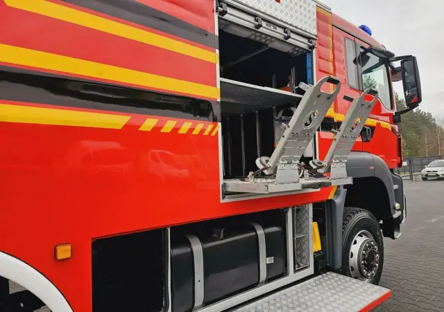 MAN TGS 26.440 6x6 9500 l woda + 950 piana Stolarczyk straż pożarna 