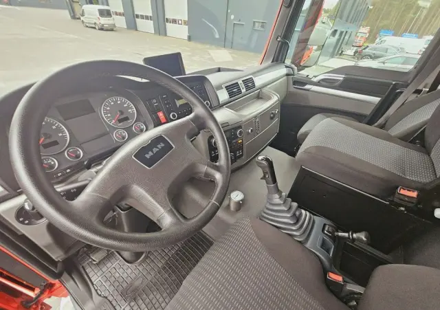 MAN TGS 26.440 6x6 9500 l woda + 950 piana Stolarczyk straż pożarna 