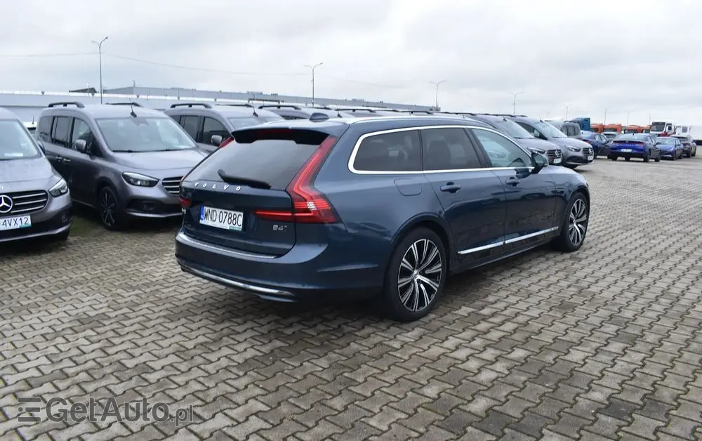 VOLVO V90 B4 D AWD Plus Bright