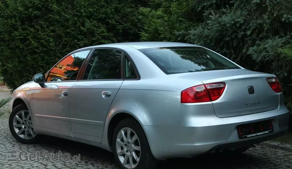 SEAT Exeo 