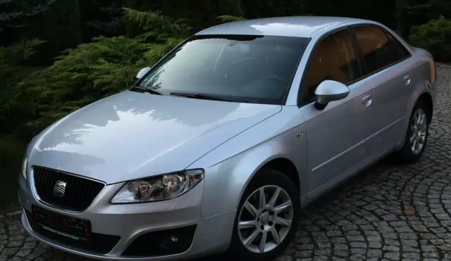 SEAT Exeo 