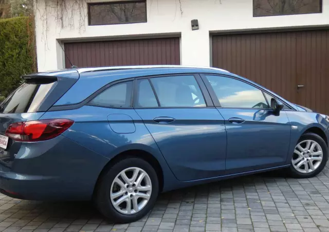 OPEL Astra 1.6 CDTI DPF ecoFLEX Sports TourerStart/Stop Exklusiv