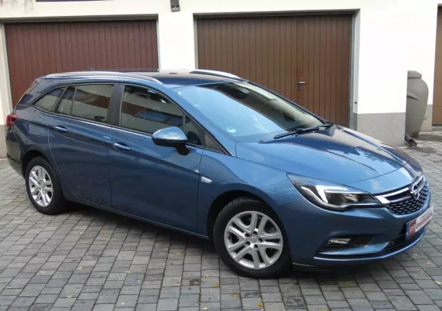 OPEL Astra 1.6 CDTI DPF ecoFLEX Sports TourerStart/Stop Exklusiv