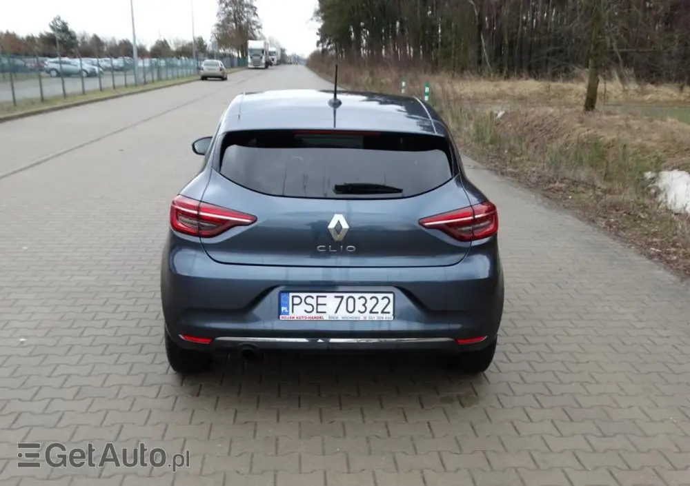 RENAULT Clio 