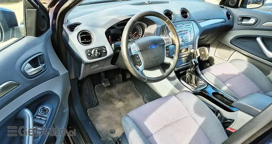 FORD Mondeo 2.0 FF Titanium