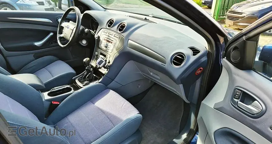 FORD Mondeo 2.0 FF Titanium