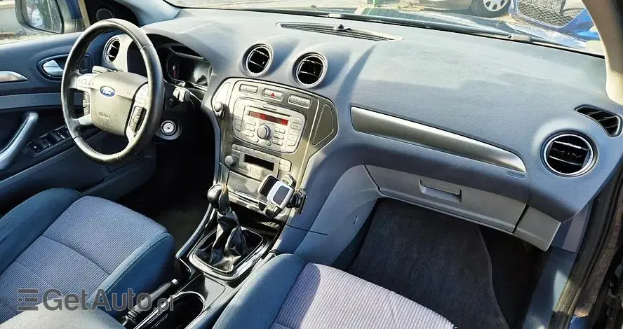 FORD Mondeo 2.0 FF Titanium