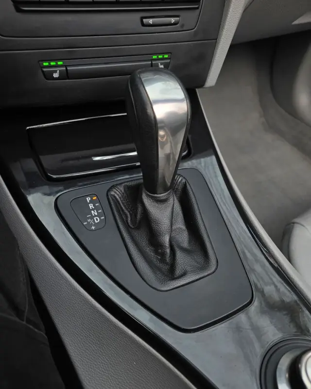 BMW Seria 3 330i M Sport Edition