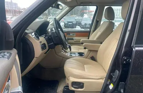 LAND ROVER Discovery 