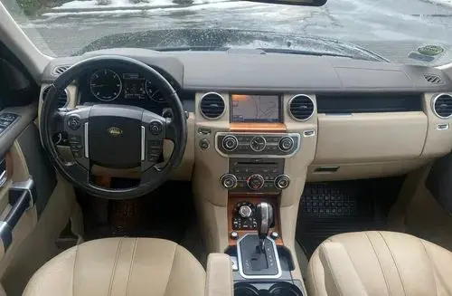 LAND ROVER Discovery 