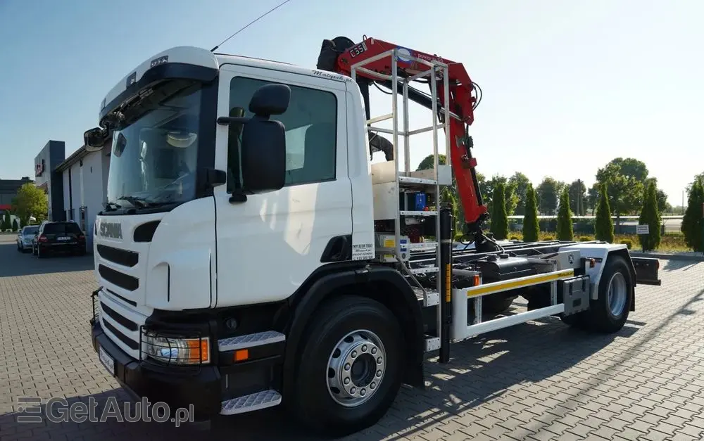 SCANIA P 280 / SIŁOWNIK DO WYWROTU / + HDS HMF 635 / UDŹWIG 1 500 KG / MAX WYSÓW 7 M / STEROWANIE RADIOWE / EURO 6 