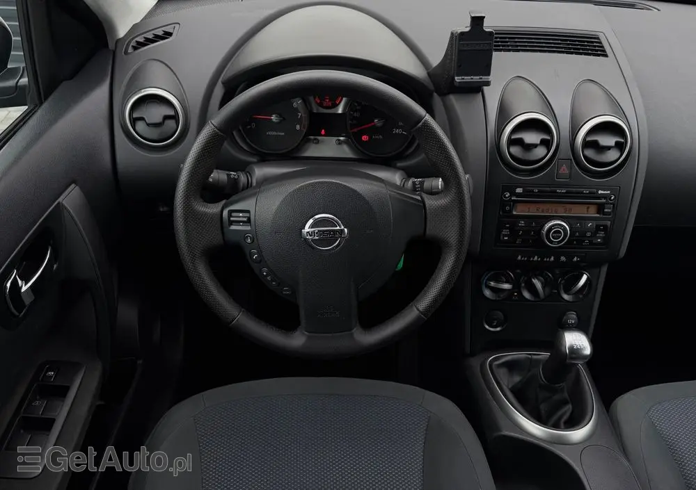 NISSAN Qashqai 1.6 Visia