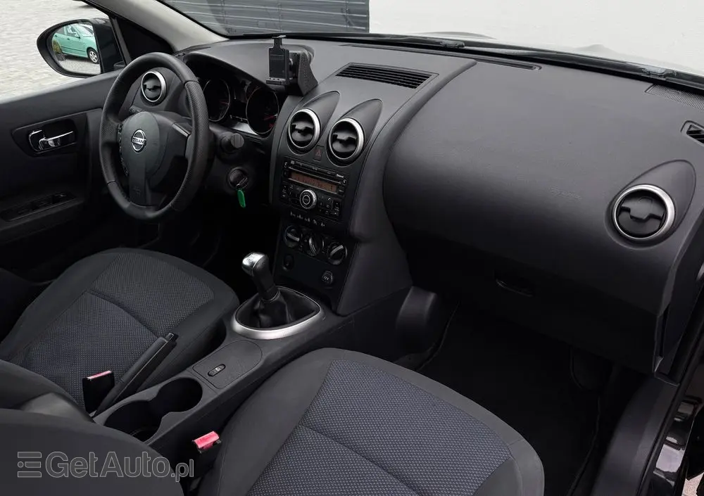 NISSAN Qashqai 1.6 Visia
