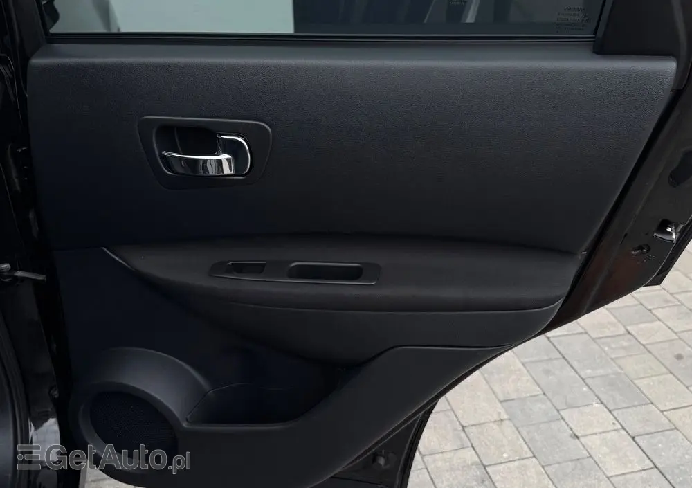 NISSAN Qashqai 1.6 Visia