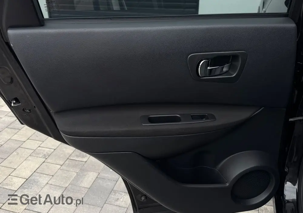 NISSAN Qashqai 1.6 Visia