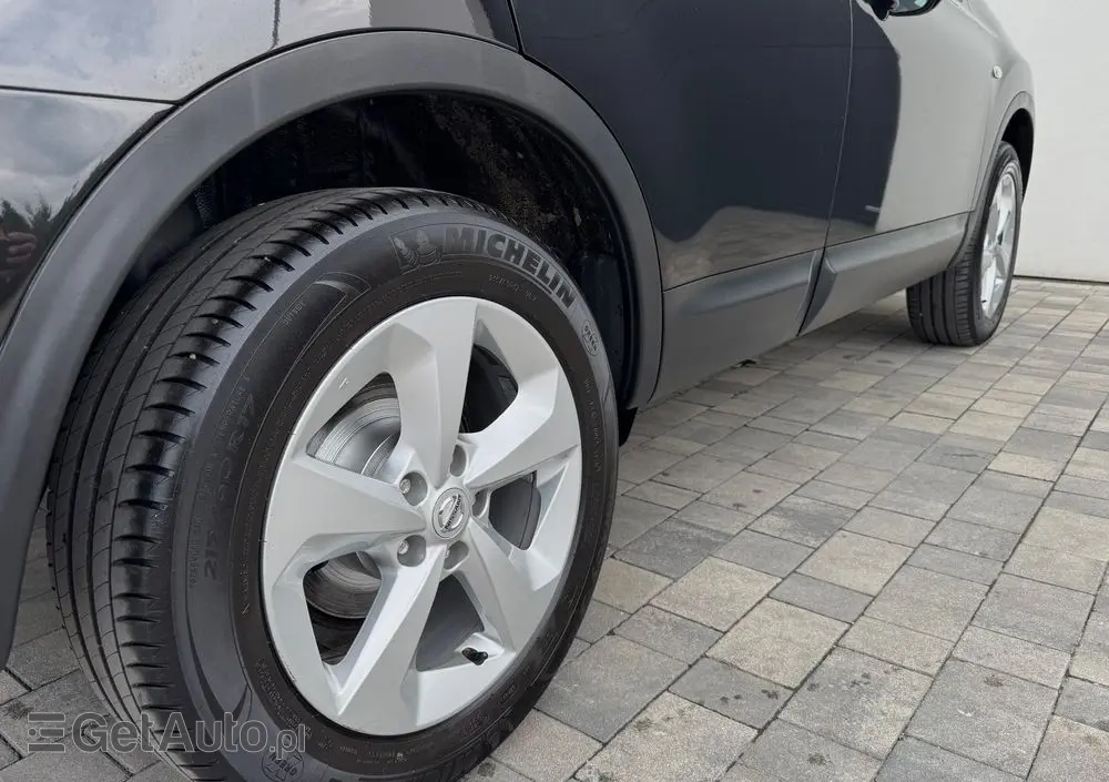 NISSAN Qashqai 1.6 Visia
