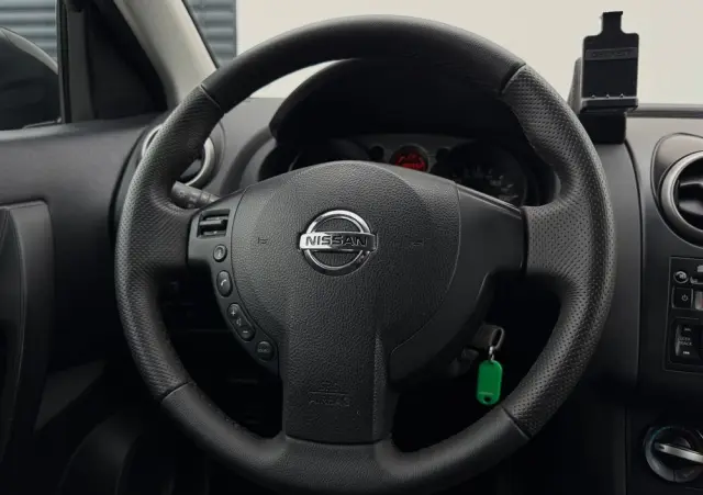 NISSAN Qashqai 1.6 Visia