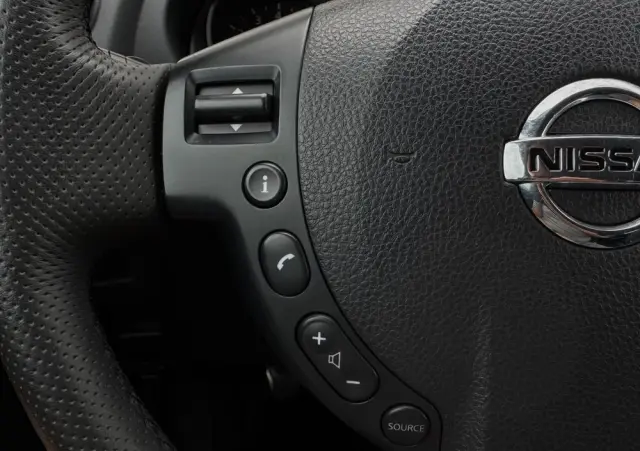 NISSAN Qashqai 1.6 Visia