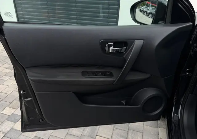 NISSAN Qashqai 1.6 Visia