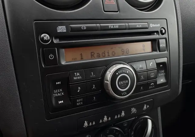 NISSAN Qashqai 1.6 Visia