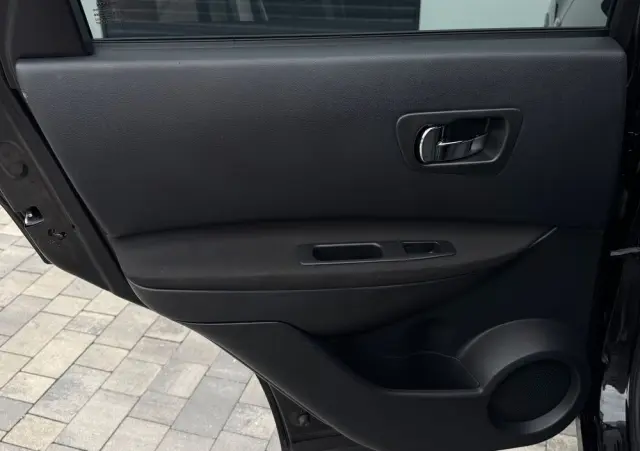 NISSAN Qashqai 1.6 Visia