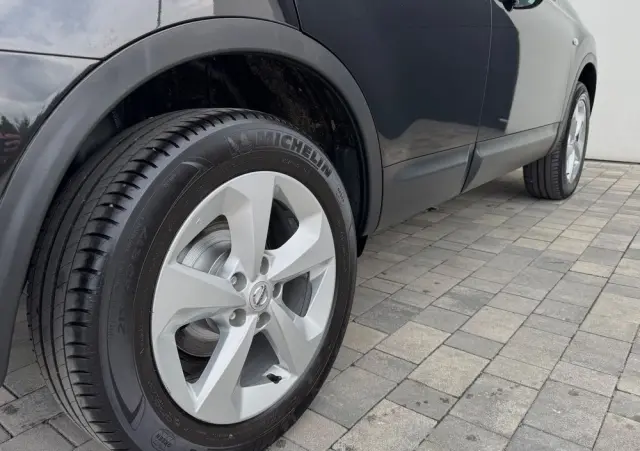 NISSAN Qashqai 1.6 Visia