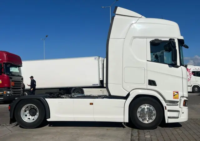 SCANIA Scania R540 hydraulika z Niemiec stan pełna opcja Cały na poduszce 