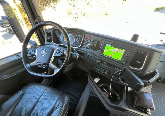 SCANIA Scania R540 hydraulika z Niemiec stan pełna opcja Cały na poduszce 