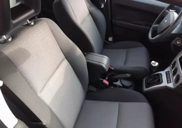 DODGE Caliber 1.8 SE