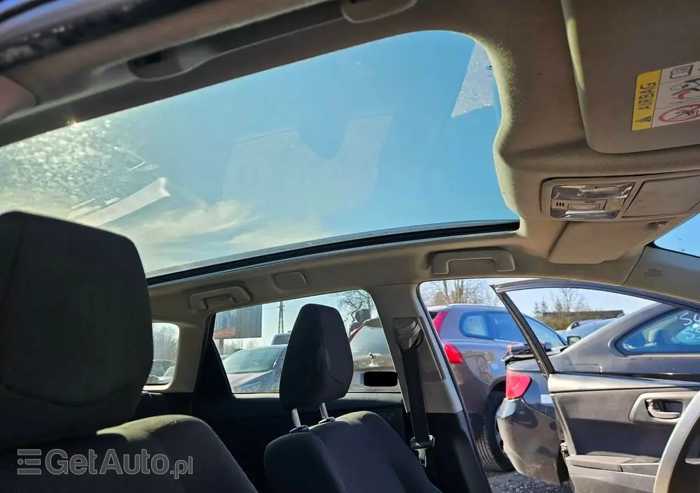 TOYOTA Auris 1.8 HSD Luna