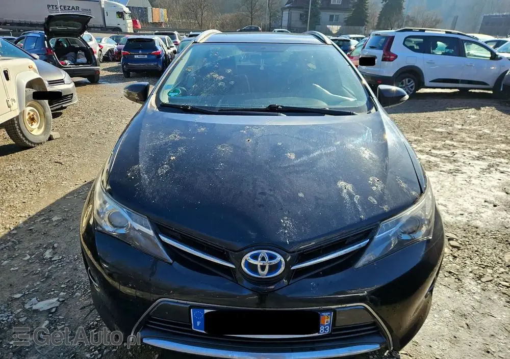 TOYOTA Auris 1.8 HSD Luna