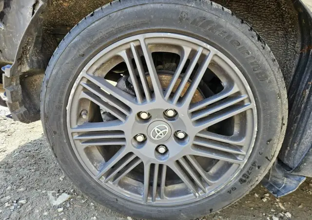 TOYOTA Auris 1.8 HSD Luna