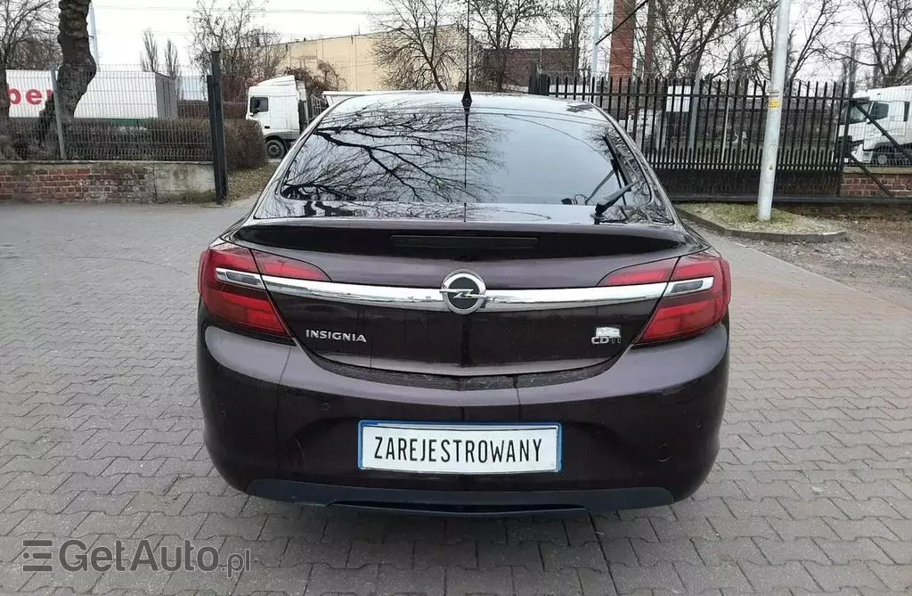 OPEL Insignia 