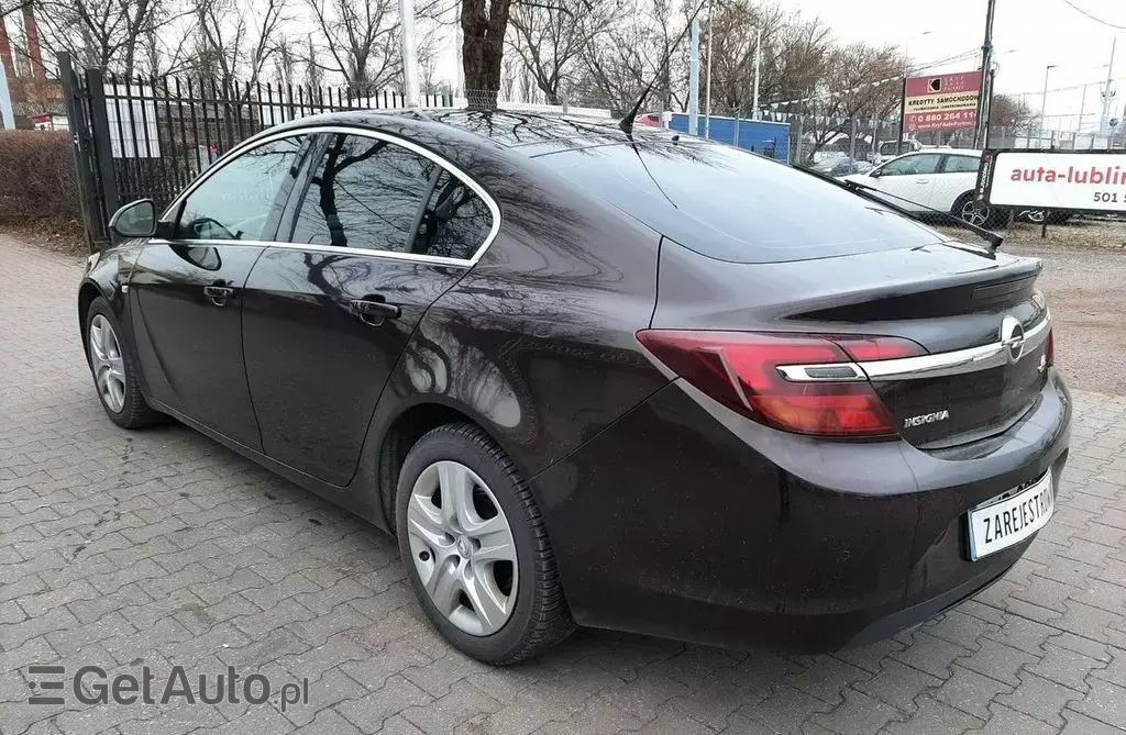 OPEL Insignia 