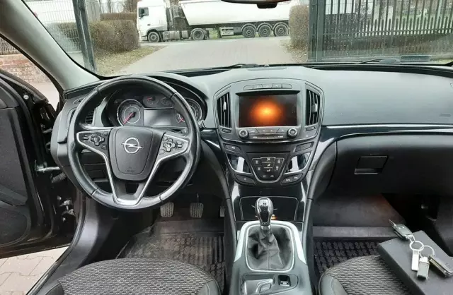 OPEL Insignia 