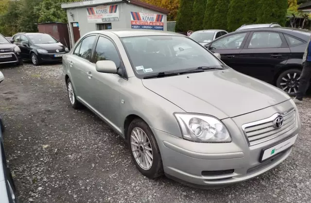 TOYOTA Avensis 2.0 D-4D (116 KM)