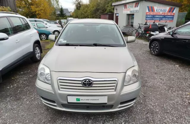 TOYOTA Avensis 2.0 D-4D (116 KM)
